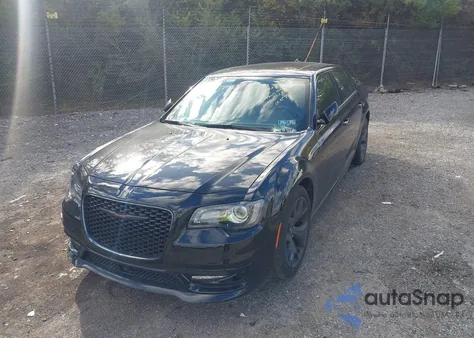 2020 Chrysler 300 300S z USA, uszkodzony, nr VIN 2C3CCABG1LH255491